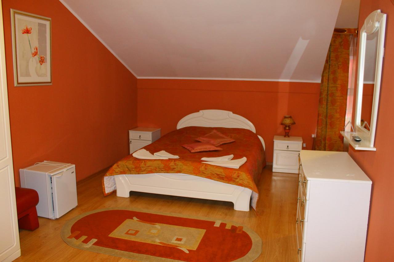 Dudinka - City Mini Hotel Boriszov Kültér fotó