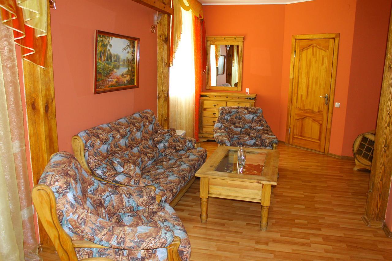 Dudinka - City Mini Hotel Boriszov Kültér fotó
